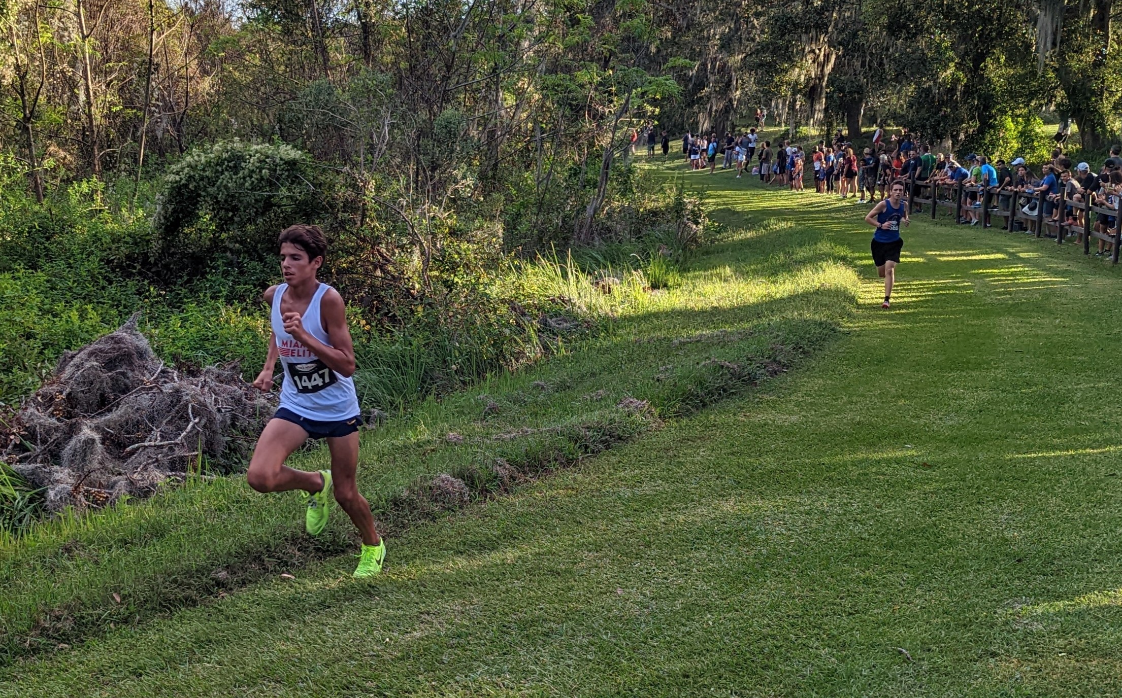 Mantecon Impresses at the Hoka Flrunners.com Invitational